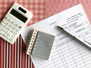 令和5年税制改正大綱 インボイス制度 負担軽減措置